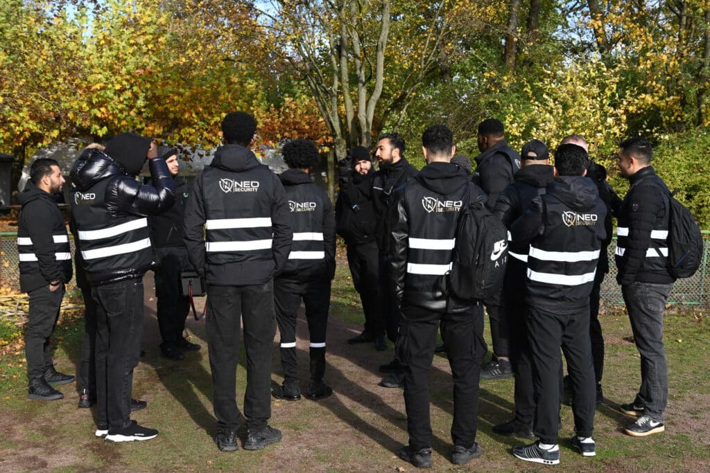 Streifendienst: Sicherheitsmitarbeiter von NEO Sicherheit im Einsatz